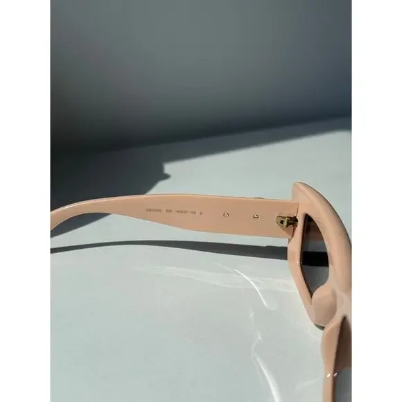 NEW Gucci GG1827S Pink Cat Eye Sunglasses display picture 3